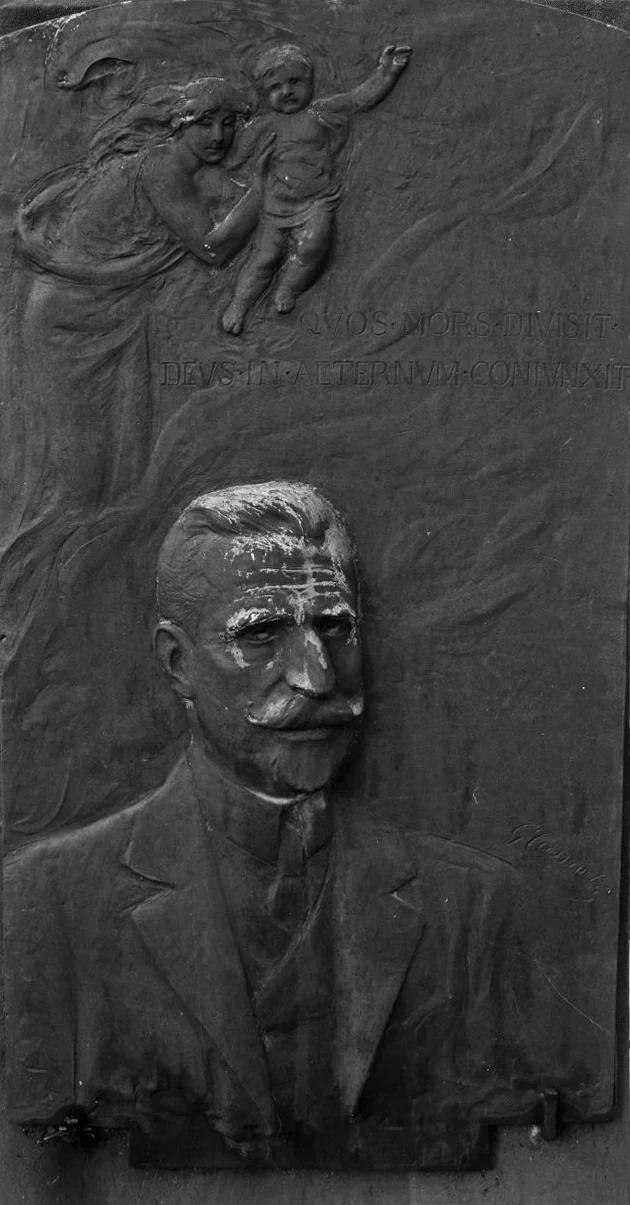 Ritratti Enrico Martelli e famiglia - Cimitero monumentale delle Porte Sante, Firenze